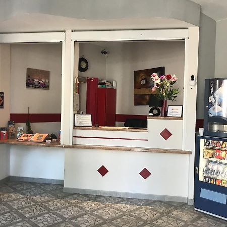 Au Royal Hotel Carcassonne Zewnętrze zdjęcie